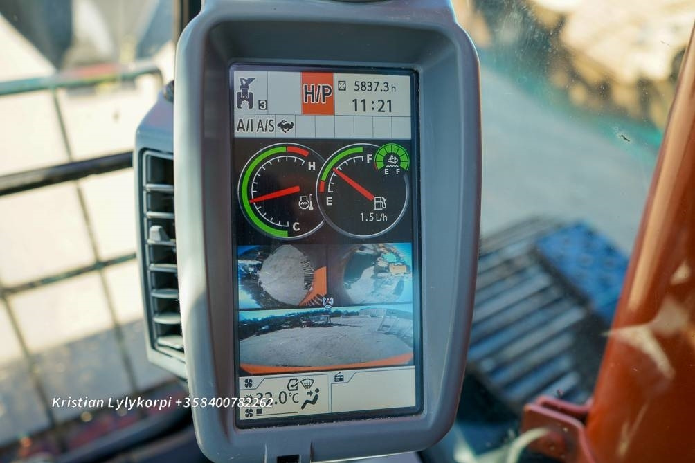 Máy xúc bánh xích Hitachi ZX135US-6 METSÄALUSTALLA: hình 27