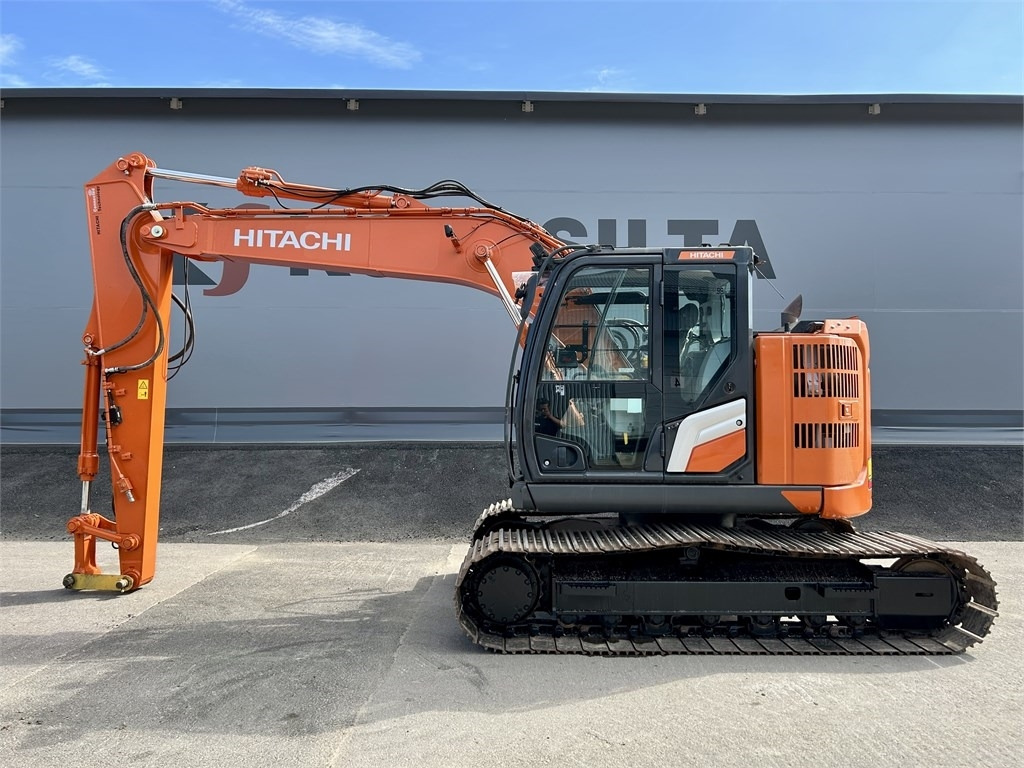 Hitachi ZX135US-7 - Máy xúc bánh xích: hình 1 Hitachi ZX135US-7 - Máy xúc bánh xích: hình 1
