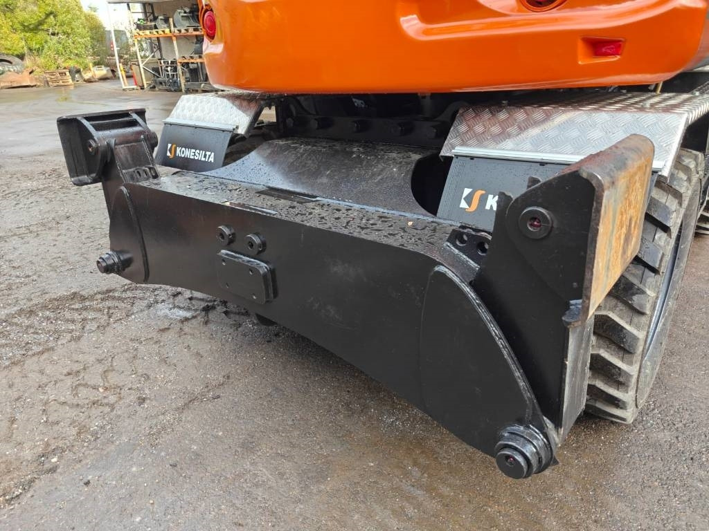 Hitachi ZX135W-7 VARUSTELTU - Máy xúc bánh lốp: hình 3 Hitachi ZX135W-7 VARUSTELTU - Máy xúc bánh lốp: hình 3