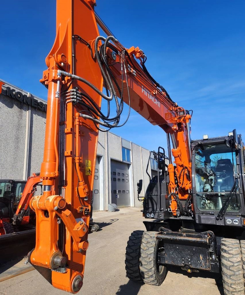 Hitachi ZX150W-7 STAGE 5 - Máy xúc bánh lốp: hình 3 Hitachi ZX150W-7 STAGE 5 - Máy xúc bánh lốp: hình 3