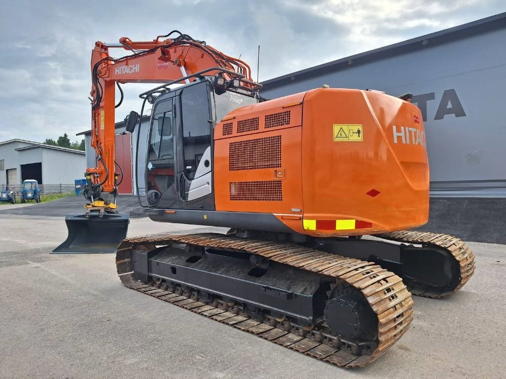 Hitachi ZX225USLC-5 PYÖRITTÄJÄLLÄ - Máy xúc bánh xích: hình 2 Hitachi ZX225USLC-5 PYÖRITTÄJÄLLÄ - Máy xúc bánh xích: hình 2