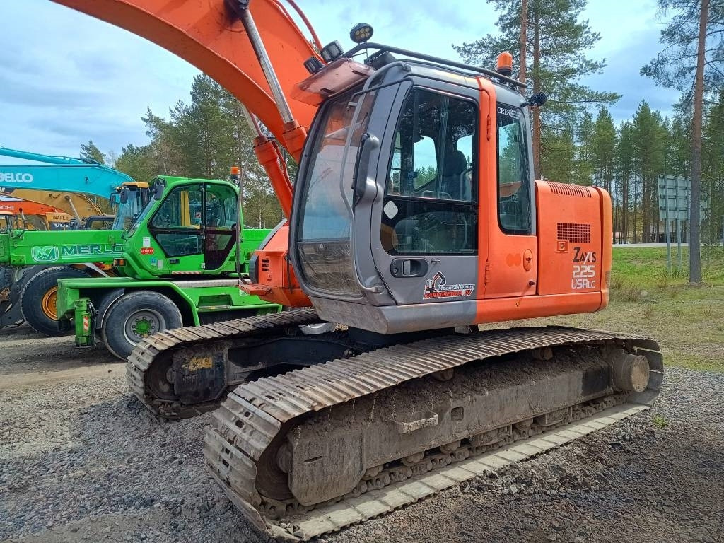 Hitachi ZX225USR KALLISTAJALLA - Máy xúc bánh xích: hình 2 Hitachi ZX225USR KALLISTAJALLA - Máy xúc bánh xích: hình 2