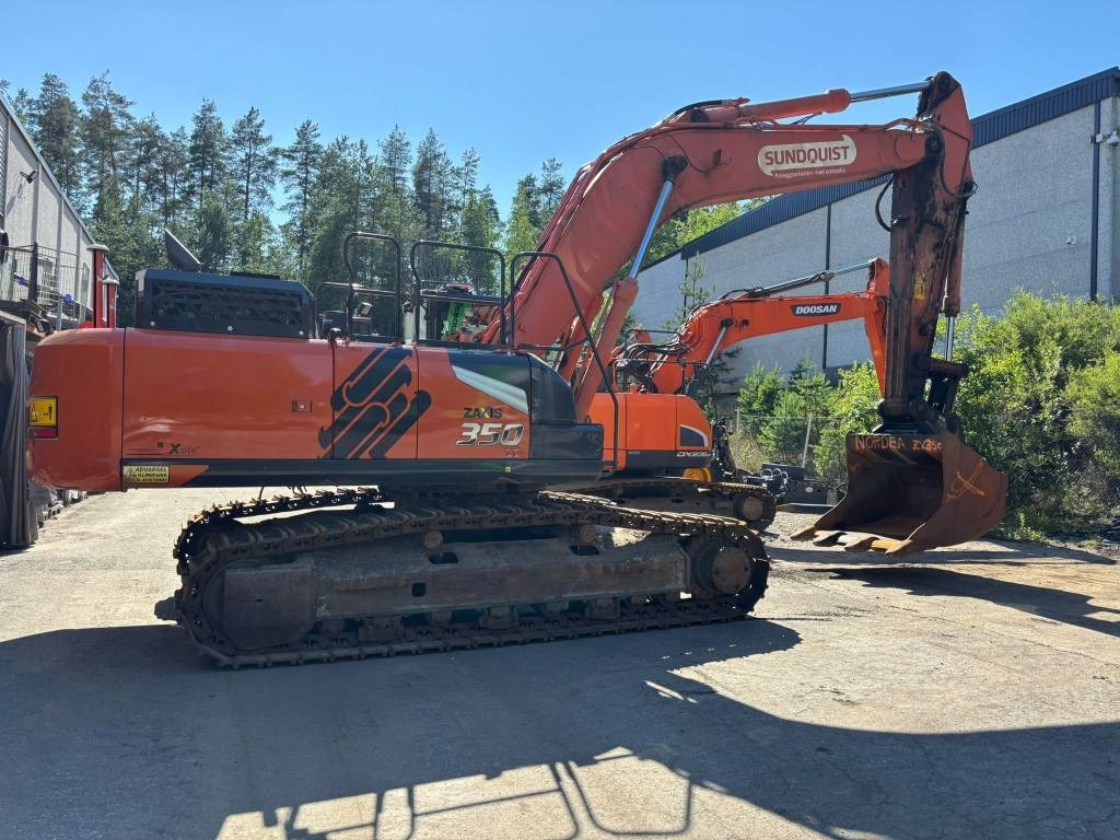 Hitachi ZX350LC-7 - Máy xúc bánh xích: hình 4 Hitachi ZX350LC-7 - Máy xúc bánh xích: hình 4