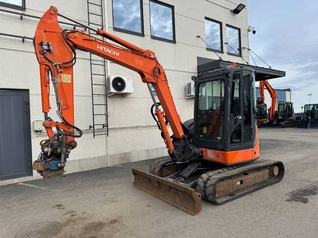 Hitachi ZX50U-2 PYÖRITTÄJÄLLÄ - Máy xúc mini: hình 2 Hitachi ZX50U-2 PYÖRITTÄJÄLLÄ - Máy xúc mini: hình 2