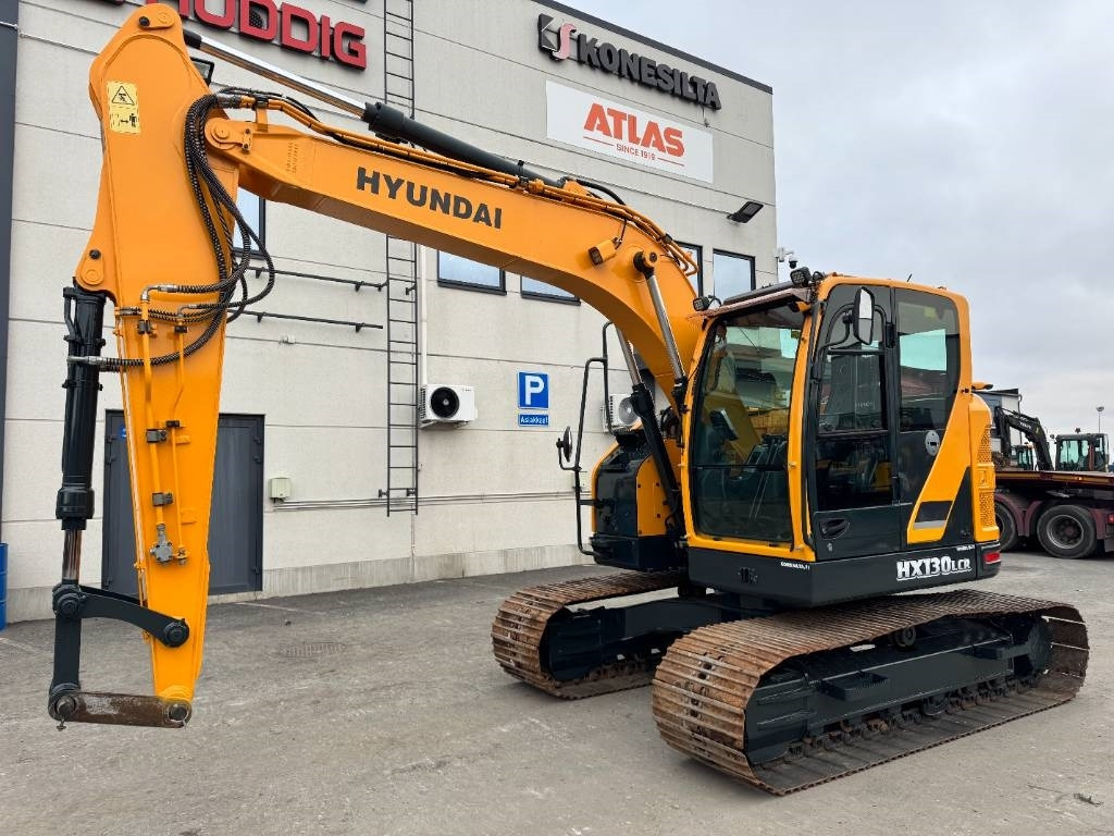 Hyundai HX130LCR  - Máy xúc bánh xích: hình 2 Hyundai HX130LCR  - Máy xúc bánh xích: hình 2
