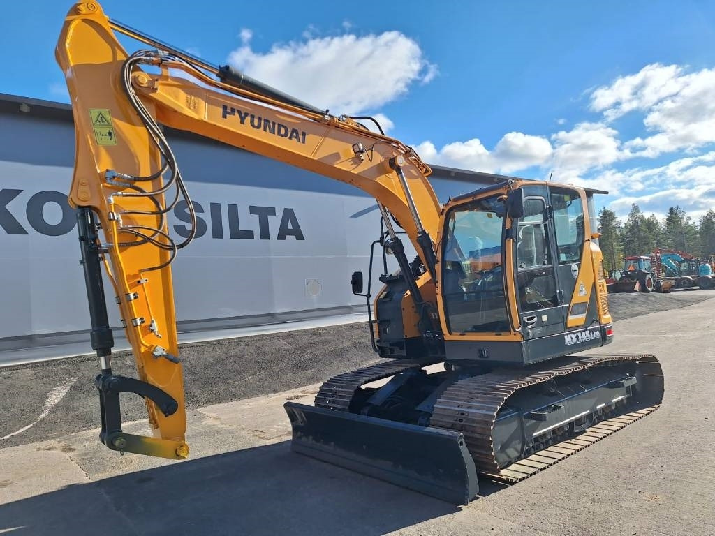 Hyundai HX145LCR DOZER  - Máy xúc bánh xích: hình 2 Hyundai HX145LCR DOZER  - Máy xúc bánh xích: hình 2
