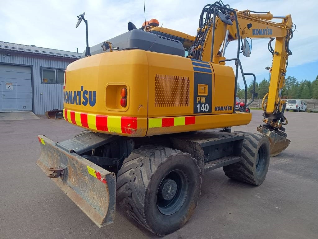 Komatsu PW140-7 PYÖRITTÄJÄLLÄ - Máy xúc bánh lốp: hình 5 Komatsu PW140-7 PYÖRITTÄJÄLLÄ - Máy xúc bánh lốp: hình 5