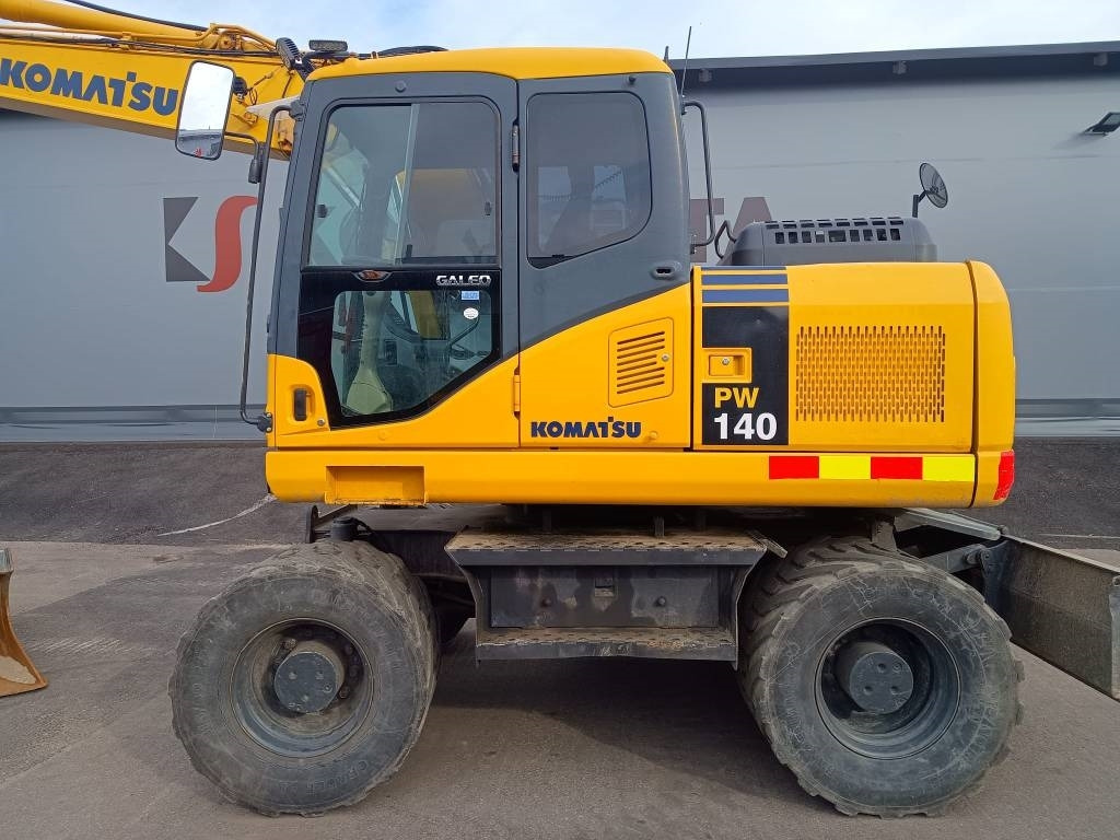 Komatsu PW140-7 PYÖRITTÄJÄLLÄ - Máy xúc bánh lốp: hình 2 Komatsu PW140-7 PYÖRITTÄJÄLLÄ - Máy xúc bánh lốp: hình 2