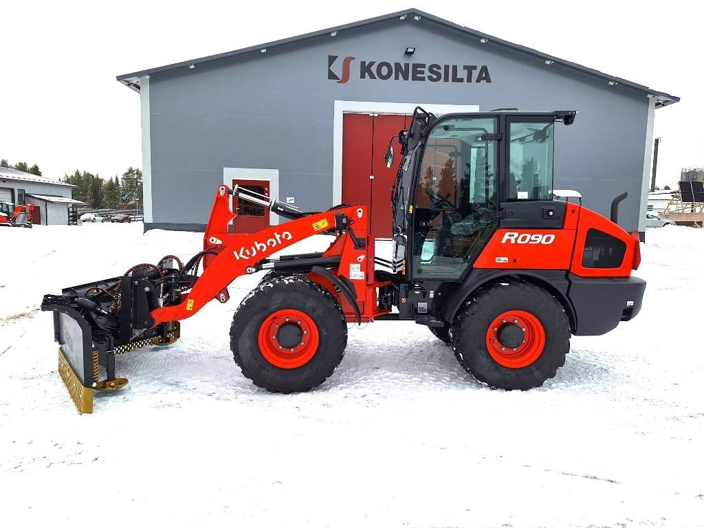 Kubota R090 TALVIPAKETILLA - Máy xúc lật bánh lốp: hình 2 Kubota R090 TALVIPAKETILLA - Máy xúc lật bánh lốp: hình 2