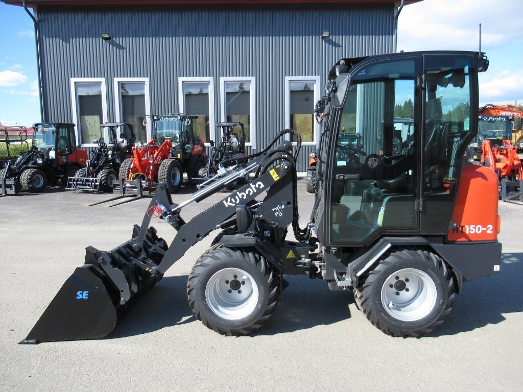 Kubota RT150-2 PIENKUORMAAJA, UUSI - Máy xúc lật mini gấp khúc: hình 1 Kubota RT150-2 PIENKUORMAAJA, UUSI - Máy xúc lật mini gấp khúc: hình 1
