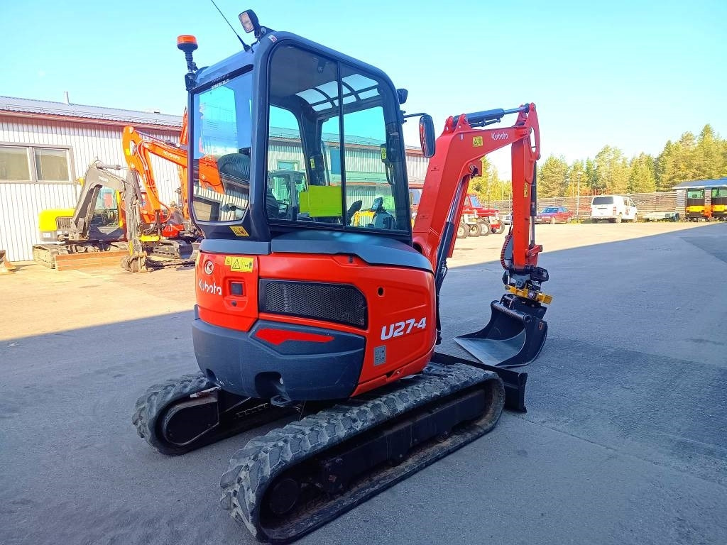 Kubota U27-4 UUDELLA PYÖRITTÄJÄLLÄ - Máy xúc mini: hình 4 Kubota U27-4 UUDELLA PYÖRITTÄJÄLLÄ - Máy xúc mini: hình 4