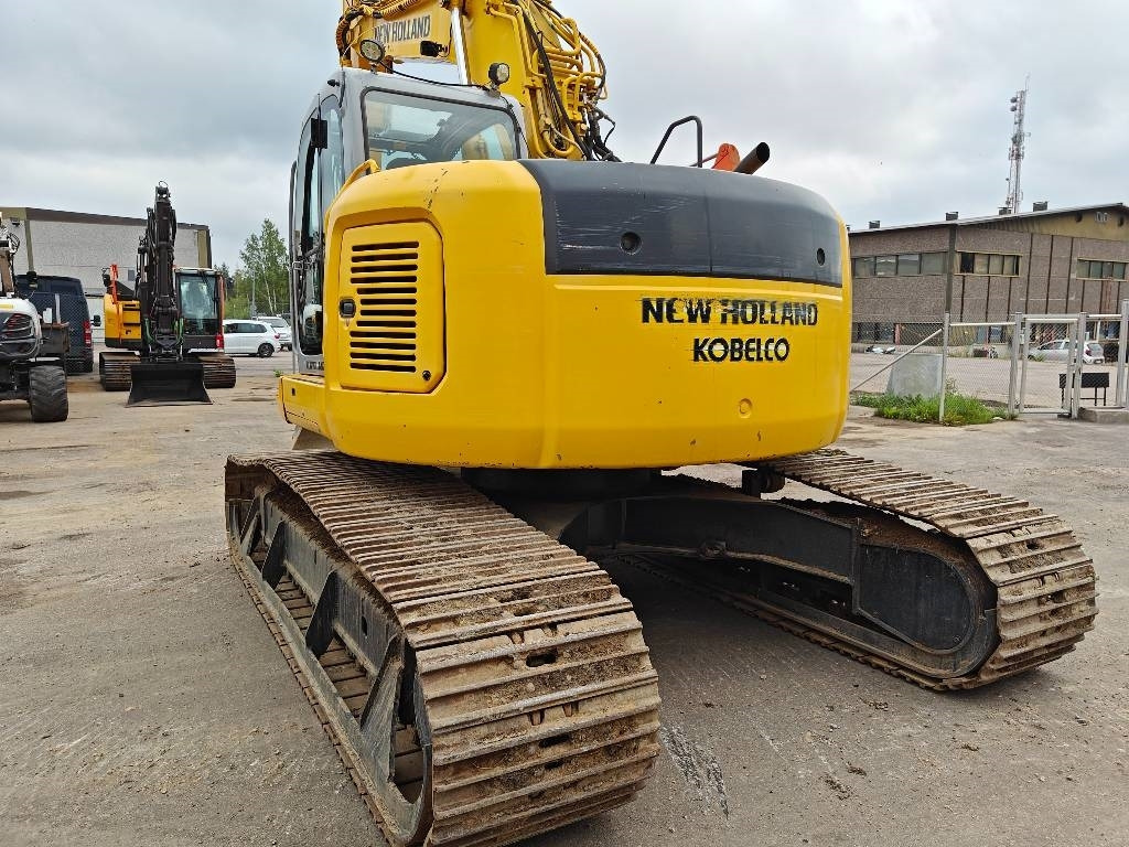 New Holland E200SRLC KALLISTUVA KAUHA - Máy xúc bánh xích: hình 3 New Holland E200SRLC KALLISTUVA KAUHA - Máy xúc bánh xích: hình 3