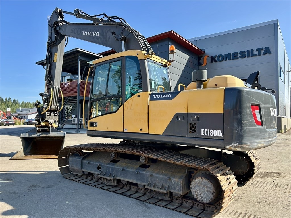 Volvo EC180DL PYÖRITTÄJÄLLÄ  - Máy xúc bánh xích: hình 3 Volvo EC180DL PYÖRITTÄJÄLLÄ  - Máy xúc bánh xích: hình 3
