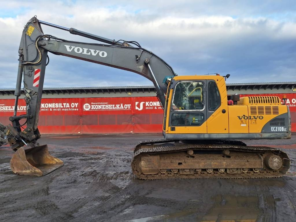 Volvo EC210BLC KALLISTUVA LUISKAKAUHA - Máy xúc bánh xích: hình 1 Volvo EC210BLC KALLISTUVA LUISKAKAUHA - Máy xúc bánh xích: hình 1