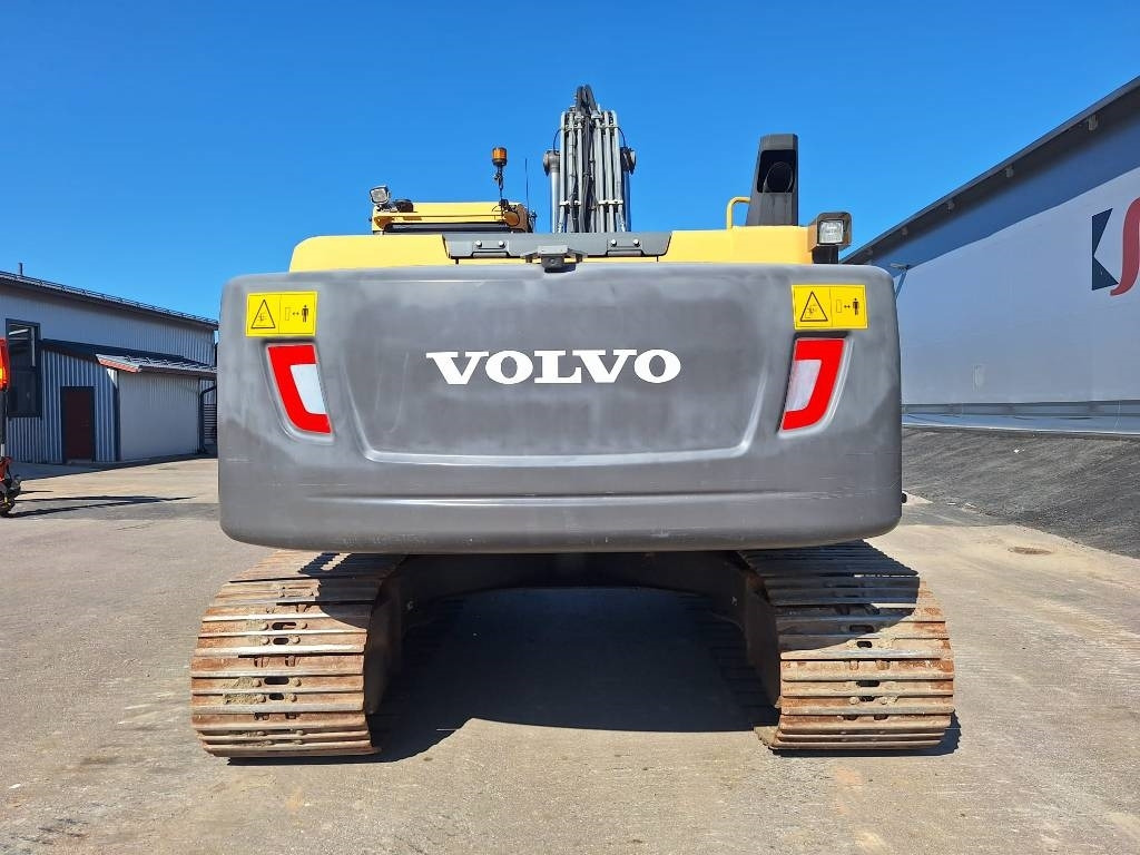 Volvo EC220DL PYÖRITTÄJÄLLÄ - Máy xúc bánh xích: hình 3 Volvo EC220DL PYÖRITTÄJÄLLÄ - Máy xúc bánh xích: hình 3