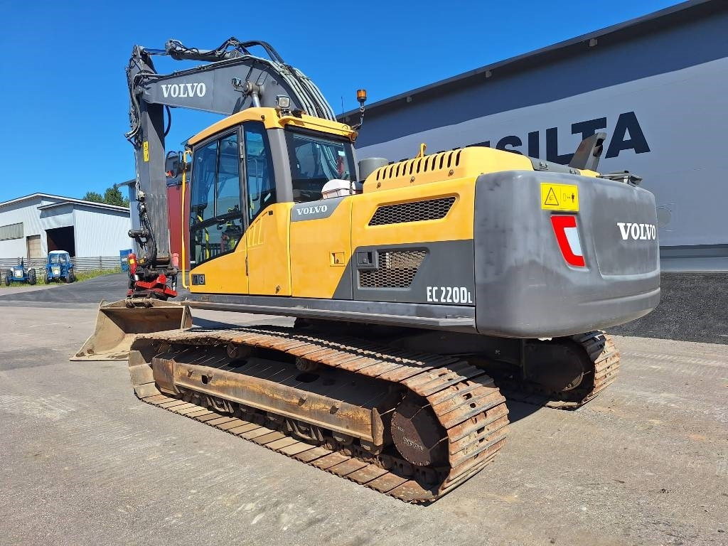Volvo EC220DL PYÖRITTÄJÄLLÄ - Máy xúc bánh xích: hình 2 Volvo EC220DL PYÖRITTÄJÄLLÄ - Máy xúc bánh xích: hình 2