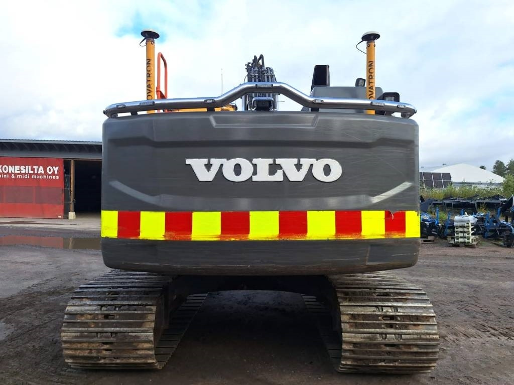 Volvo EC220EL HUIPPUVARUSTEILLA - Máy xúc bánh xích: hình 3 Volvo EC220EL HUIPPUVARUSTEILLA - Máy xúc bánh xích: hình 3