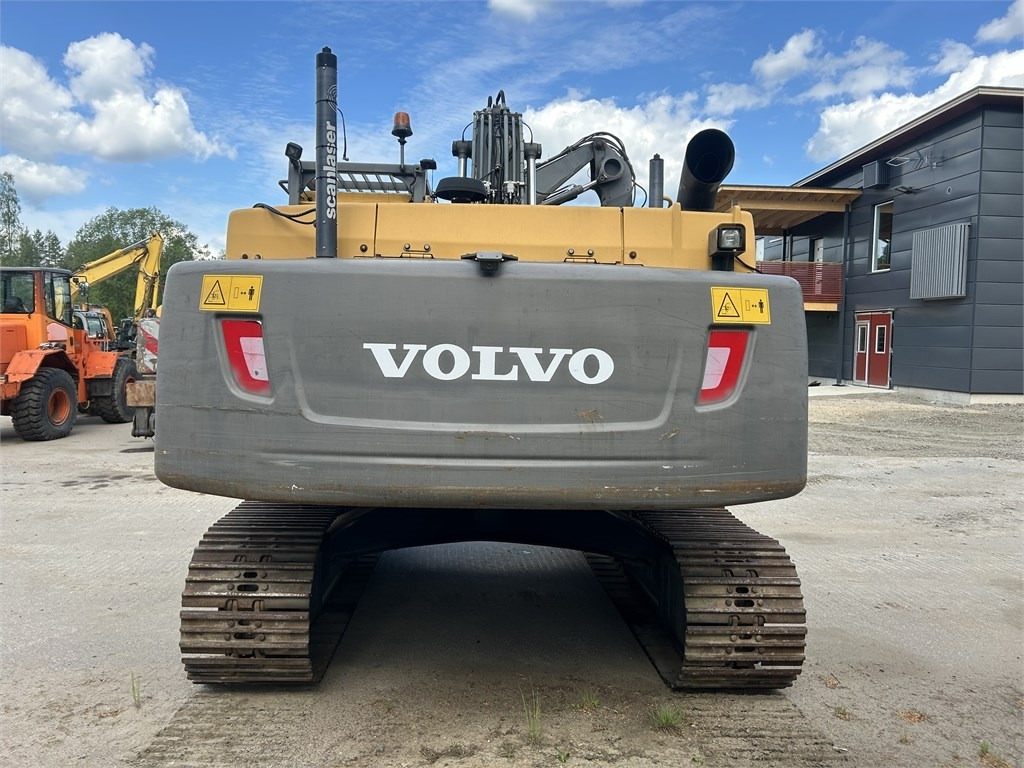 Volvo EC250DNL PYÖRITTÄJÄLLÄ - Máy xúc bánh xích: hình 4 Volvo EC250DNL PYÖRITTÄJÄLLÄ - Máy xúc bánh xích: hình 4