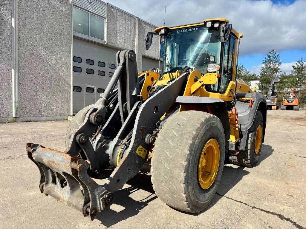 Volvo L110H VIPUOHJAUS YM. - Máy xúc lật bánh lốp: hình 2 Volvo L110H VIPUOHJAUS YM. - Máy xúc lật bánh lốp: hình 2