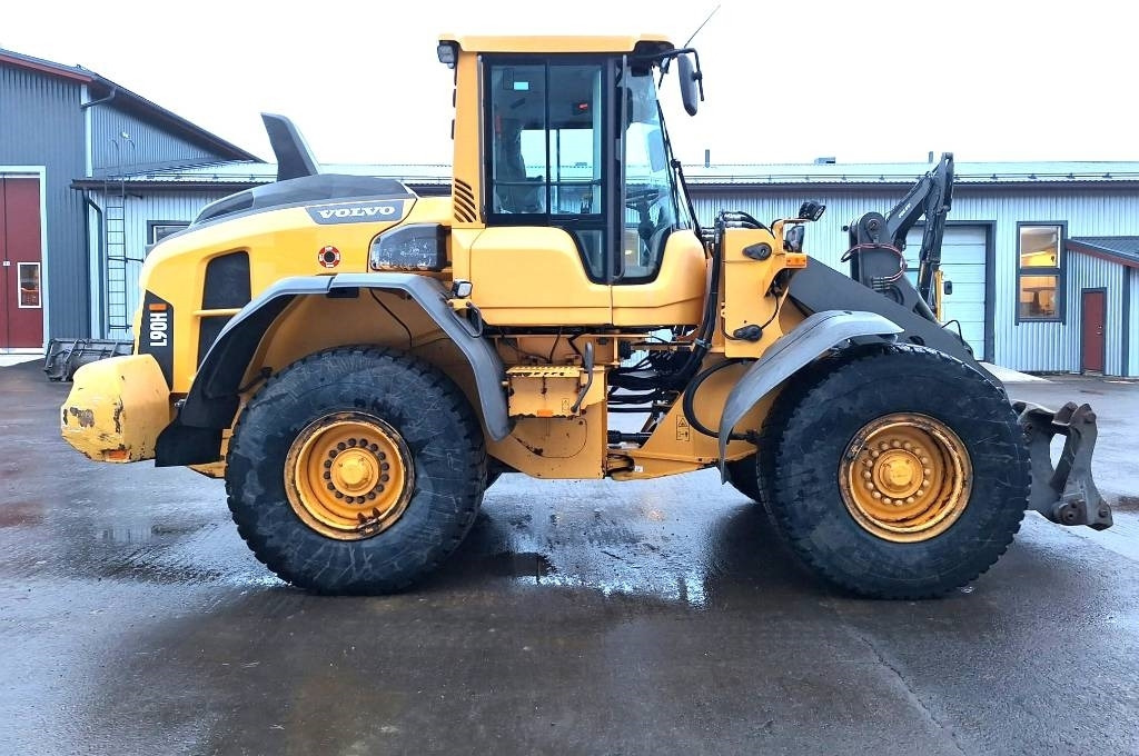 Volvo L90H VIPUOHJAUS YM. - Máy xúc lật bánh lốp: hình 5 Volvo L90H VIPUOHJAUS YM. - Máy xúc lật bánh lốp: hình 5