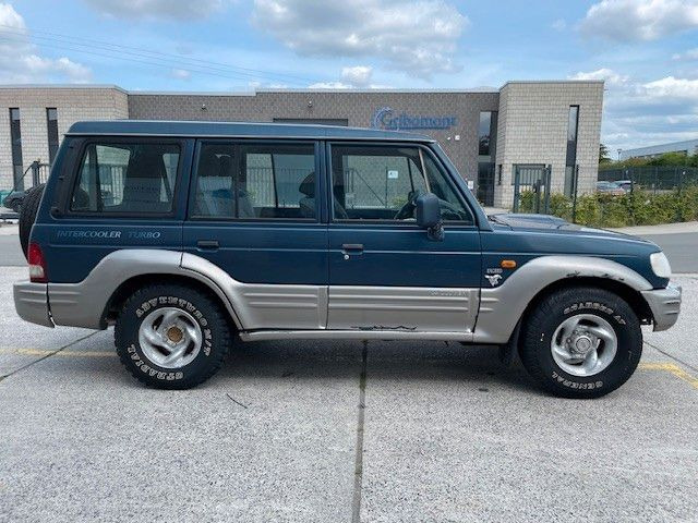 Hyundai Galloper 2,5 TD Exceed (5-Gang). Klima. AWD. - SUV: hình 2 Hyundai Galloper 2,5 TD Exceed (5-Gang). Klima. AWD. - SUV: hình 2