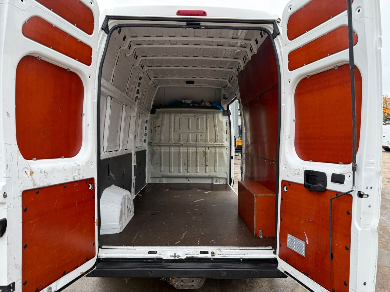 Peugeot Boxer 2.0HDI. Maxi. Klima. Dieselpumpe defekt! - Xe van chở hàng: hình 5 Peugeot Boxer 2.0HDI. Maxi. Klima. Dieselpumpe defekt! - Xe van chở hàng: hình 5