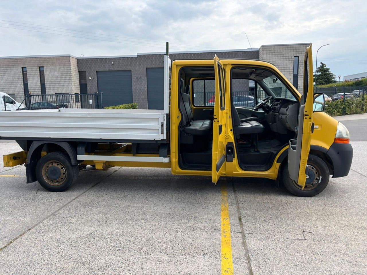 Renault Master Pritsche. 7pl. 2.5 Motor. - Xe tải nhỏ phẳng, Xe tải van: hình 5 Renault Master Pritsche. 7pl. 2.5 Motor. - Xe tải nhỏ phẳng, Xe tải van: hình 5