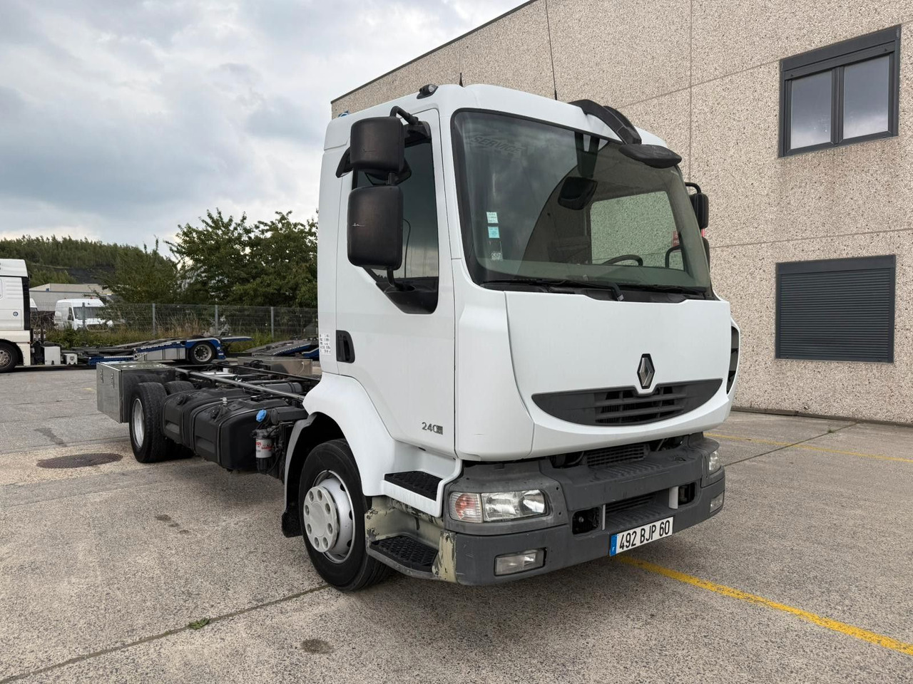 Renault Midlum 240dXi. Klima. 225.000km. - Xe tải khung gầm: hình 2 Renault Midlum 240dXi. Klima. 225.000km. - Xe tải khung gầm: hình 2