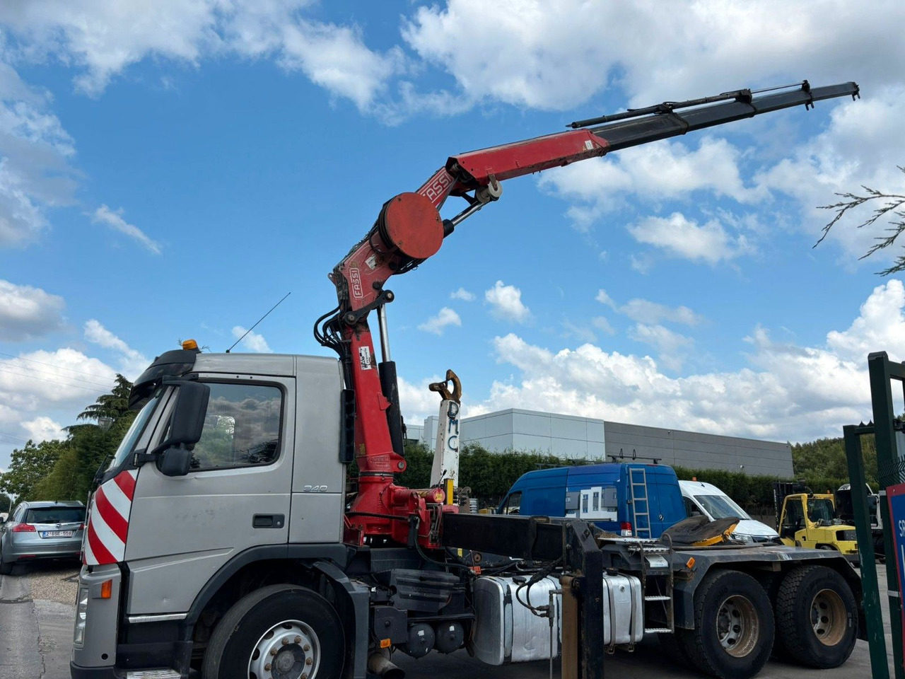 Volvo 6x4. Fassi F195A. Abroll. Funk. Tempomat. - Xe tải nâng móc, Xe cẩu tự hành: hình 5 Volvo 6x4. Fassi F195A. Abroll. Funk. Tempomat. - Xe tải nâng móc, Xe cẩu tự hành: hình 5