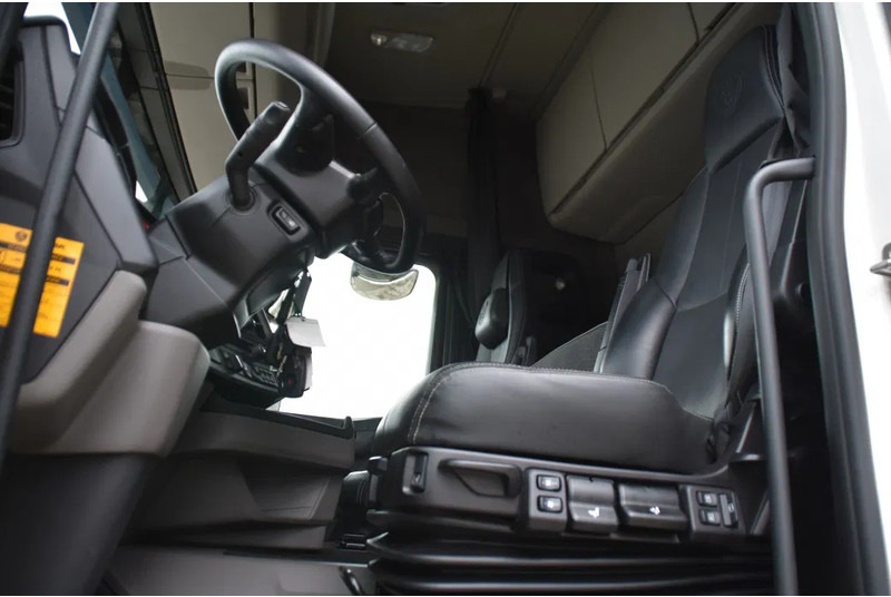 Scania R 460 NGS 6x4NB - SUPER - FULL AIR - RETARDER - 96 TKM - PARK. AIRCO - HYDRAULIC SYSTEM - LED - LEATHER SEATS - EXCELLENT CONDIT - Xe đầu kéo: hình 4 Scania R 460 NGS 6x4NB - SUPER - FULL AIR - RETARDER - 96 TKM - PARK. AIRCO - HYDRAULIC SYSTEM - LED - LEATHER SEATS - EXCELLENT CONDIT - Xe đầu kéo: hình 4