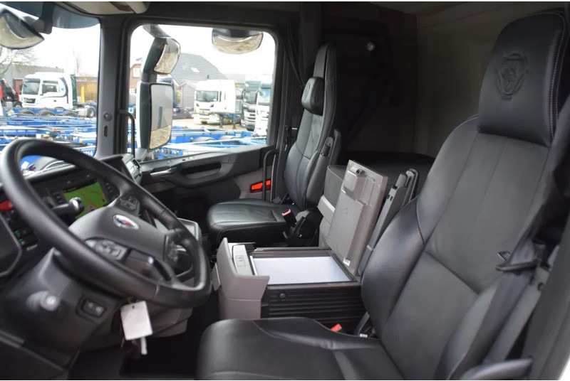 Scania R 460 NGS 6x4NB - SUPER - FULL AIR - RETARDER - 96 TKM - PARK. AIRCO - HYDRAULIC SYSTEM - LED - LEATHER SEATS - EXCELLENT CONDIT - Xe đầu kéo: hình 5 Scania R 460 NGS 6x4NB - SUPER - FULL AIR - RETARDER - 96 TKM - PARK. AIRCO - HYDRAULIC SYSTEM - LED - LEATHER SEATS - EXCELLENT CONDIT - Xe đầu kéo: hình 5