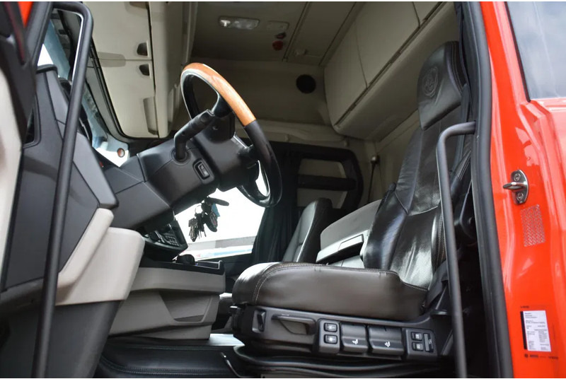 Scania R450 NGS 6x2/4NB - RETARDER - FULL AIR - 748 TKM - LEATHER SEATS - NAVI - 2 x FUEL TANKS - LED LIGHTS - - Xe đầu kéo: hình 4 Scania R450 NGS 6x2/4NB - RETARDER - FULL AIR - 748 TKM - LEATHER SEATS - NAVI - 2 x FUEL TANKS - LED LIGHTS - - Xe đầu kéo: hình 4