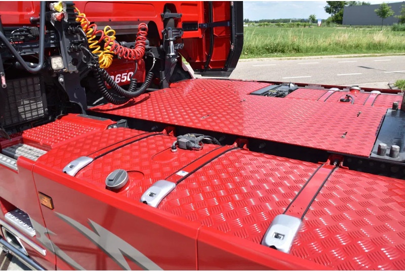 Scania R650 V8 NGS 4x2NB - LIKE NEW - RETARDER - FULL AIR - PARK. AIRCO - 4 POINT AIR SUSP. - 2 x FUEL TANKS - ALCOA'S - - Xe đầu kéo: hình 4 Scania R650 V8 NGS 4x2NB - LIKE NEW - RETARDER - FULL AIR - PARK. AIRCO - 4 POINT AIR SUSP. - 2 x FUEL TANKS - ALCOA'S - - Xe đầu kéo: hình 4