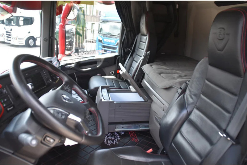 Scania R650 V8 NGS 4x2NB - LIKE NEW - RETARDER - FULL AIR - PARK. AIRCO - 4 POINT AIR SUSP. - 2 x FUEL TANKS - ALCOA'S - - Xe đầu kéo: hình 5 Scania R650 V8 NGS 4x2NB - LIKE NEW - RETARDER - FULL AIR - PARK. AIRCO - 4 POINT AIR SUSP. - 2 x FUEL TANKS - ALCOA'S - - Xe đầu kéo: hình 5