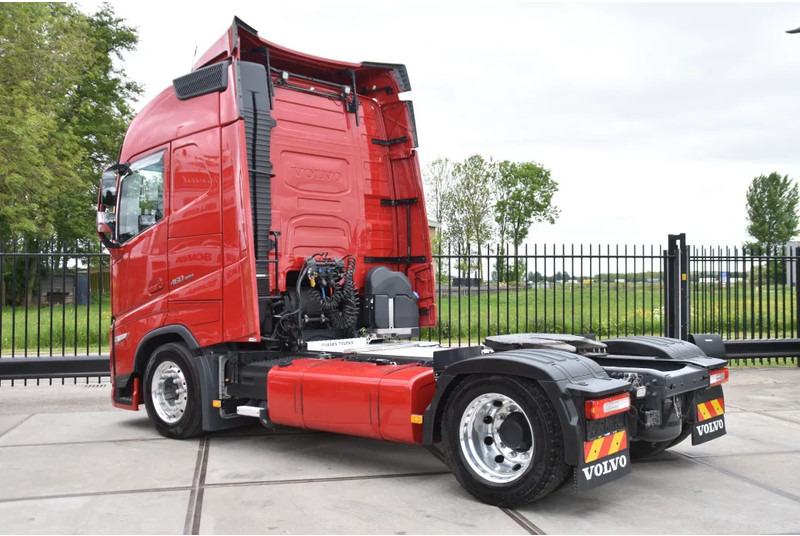 Volvo FH 460 Globe 4x2 - MEGA - 127 TKM - FULL AIR - PARK. AIRCO - 2 x FUEL TANKS - ALCOA'S - LED LIGHTS - LIKE NEW - - Xe đầu kéo: hình 3 Volvo FH 460 Globe 4x2 - MEGA - 127 TKM - FULL AIR - PARK. AIRCO - 2 x FUEL TANKS - ALCOA'S - LED LIGHTS - LIKE NEW - - Xe đầu kéo: hình 3