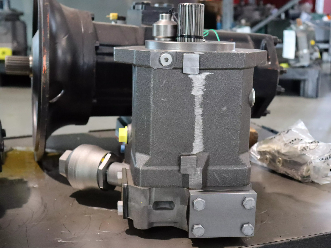 Linde HPR02 A2 135 R LP00 0 0 0 S - Bơm thủy lực cho Thiết bị xử lý vật liệu: hình 3 Linde HPR02 A2 135 R LP00 0 0 0 S - Bơm thủy lực cho Thiết bị xử lý vật liệu: hình 3