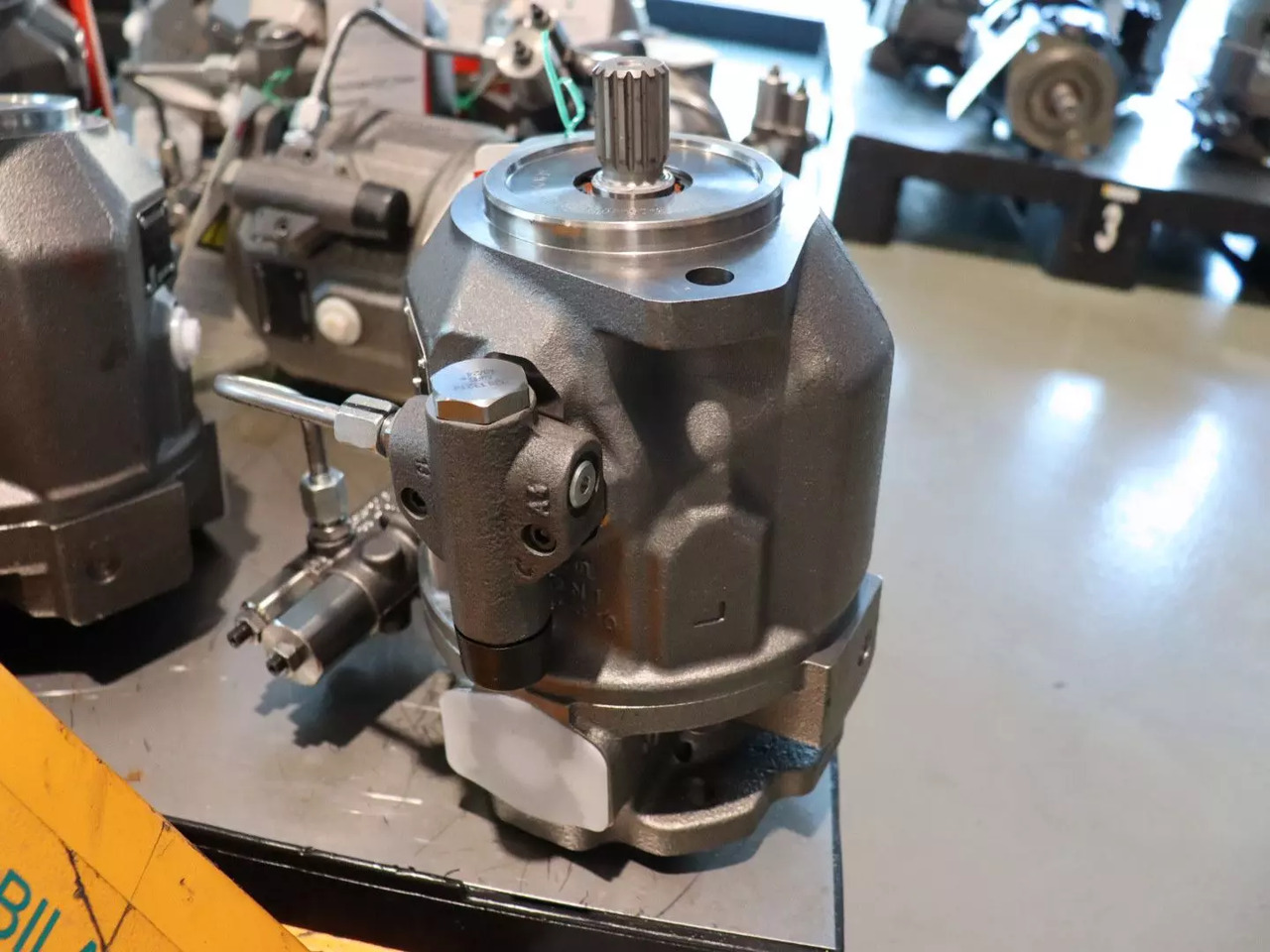 REXROTH A10VO45DFLR/31R-VSC62K01 - Phụ tùng cho Máy móc xây dựng: hình 2 REXROTH A10VO45DFLR/31R-VSC62K01 - Phụ tùng cho Máy móc xây dựng: hình 2