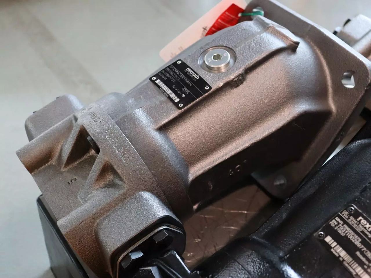 REXROTH A2FM107/61W-VAB020 - Động cơ thủy lực cho Máy móc xây dựng: hình 1 REXROTH A2FM107/61W-VAB020 - Động cơ thủy lực cho Máy móc xây dựng: hình 1