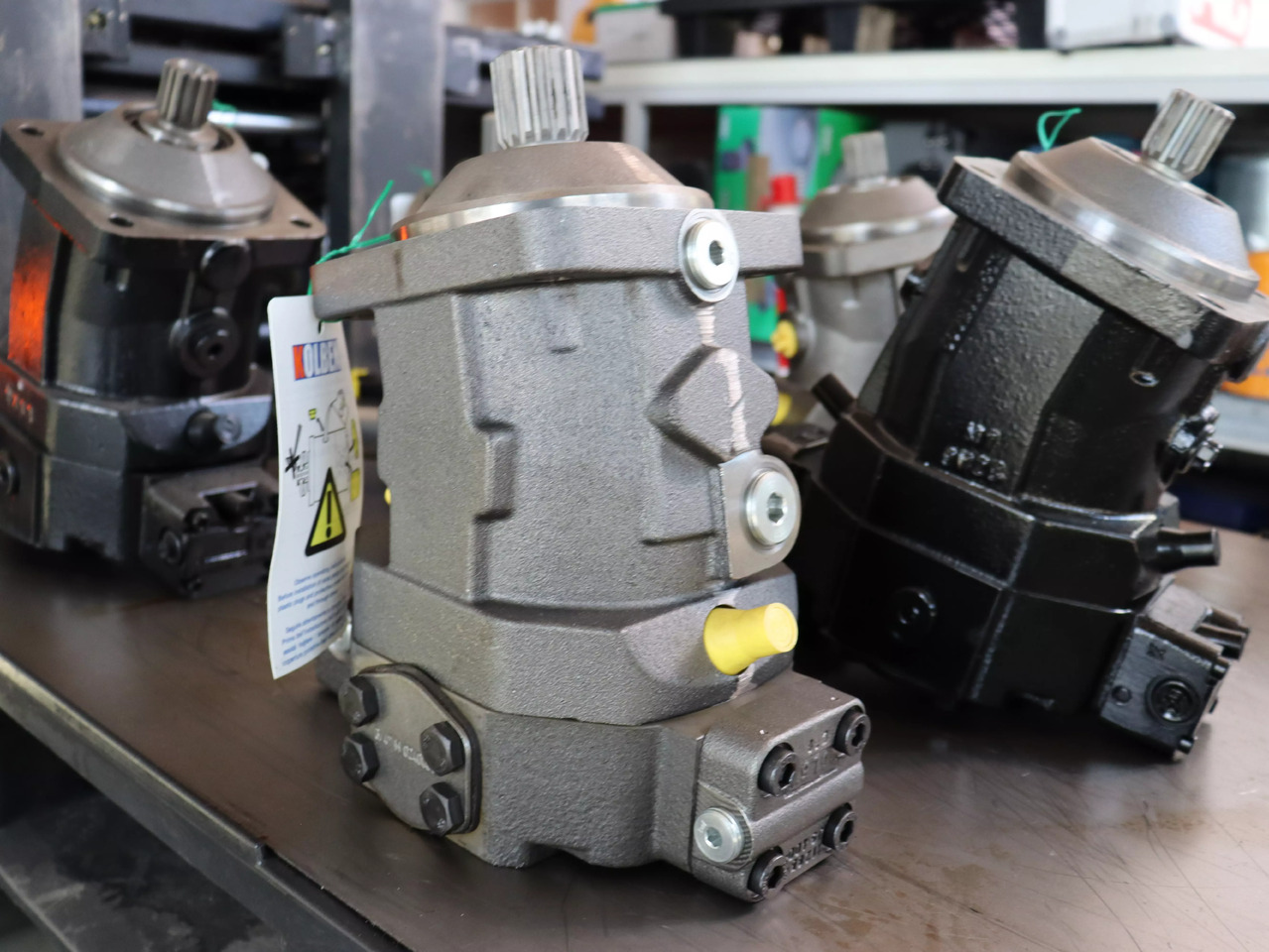 REXROTH A6VM060HA2T30004F/71MWV0M4Z8200-0 - Động cơ thủy lực cho Máy móc xây dựng: hình 1 REXROTH A6VM060HA2T30004F/71MWV0M4Z8200-0 - Động cơ thủy lực cho Máy móc xây dựng: hình 1
