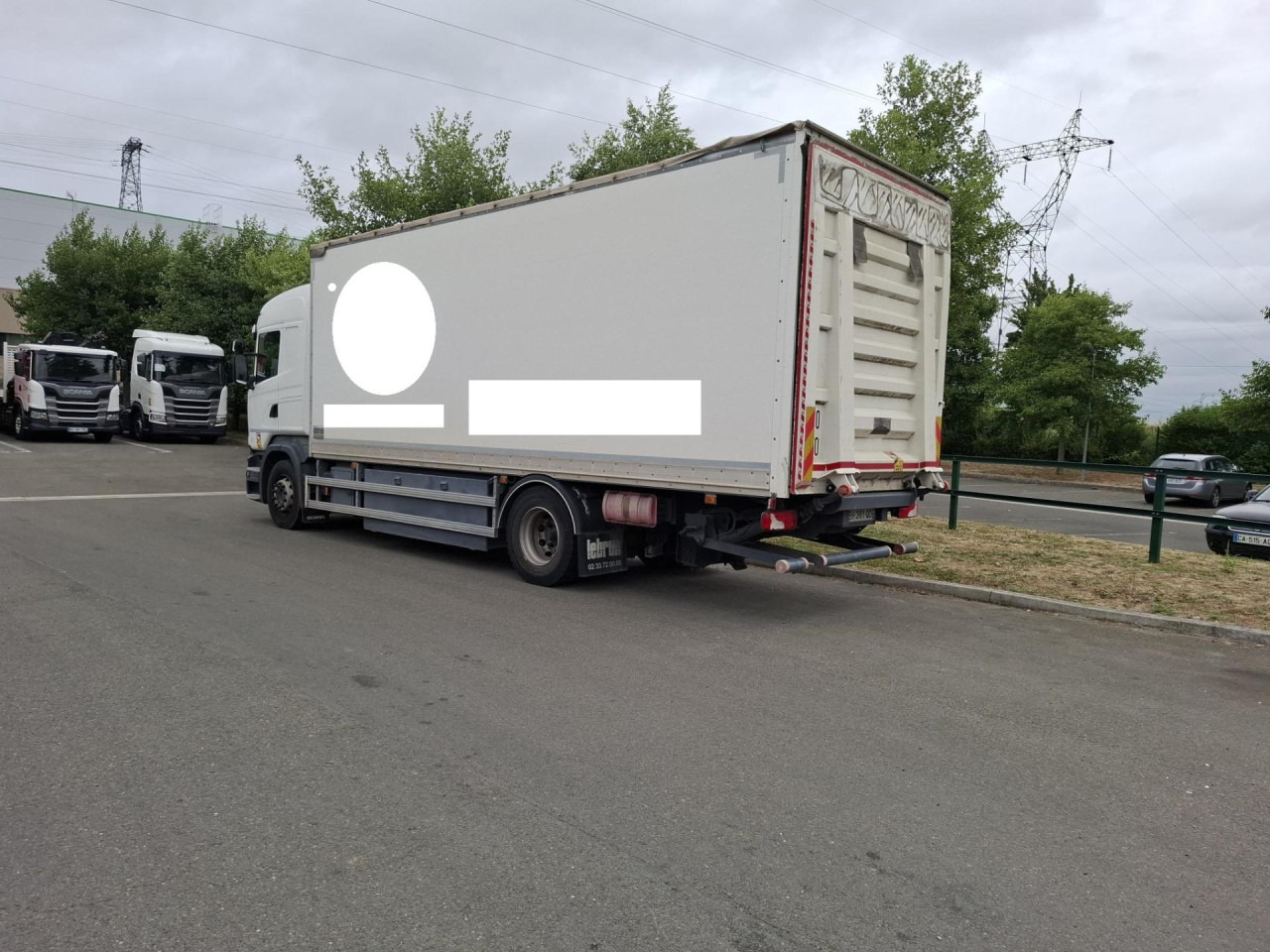 SCANIA SCANIA PORT FOURG HAYON 4 tonnes - Xe tải khung gầm: hình 4 SCANIA SCANIA PORT FOURG HAYON 4 tonnes - Xe tải khung gầm: hình 4