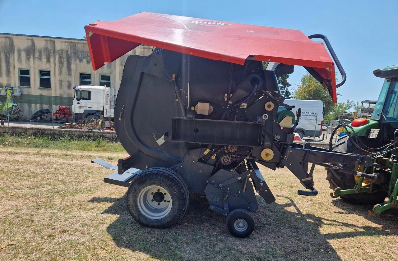 Rotopressa Kuhn - Máy đóng kiện tròn: hình 4 Rotopressa Kuhn - Máy đóng kiện tròn: hình 4