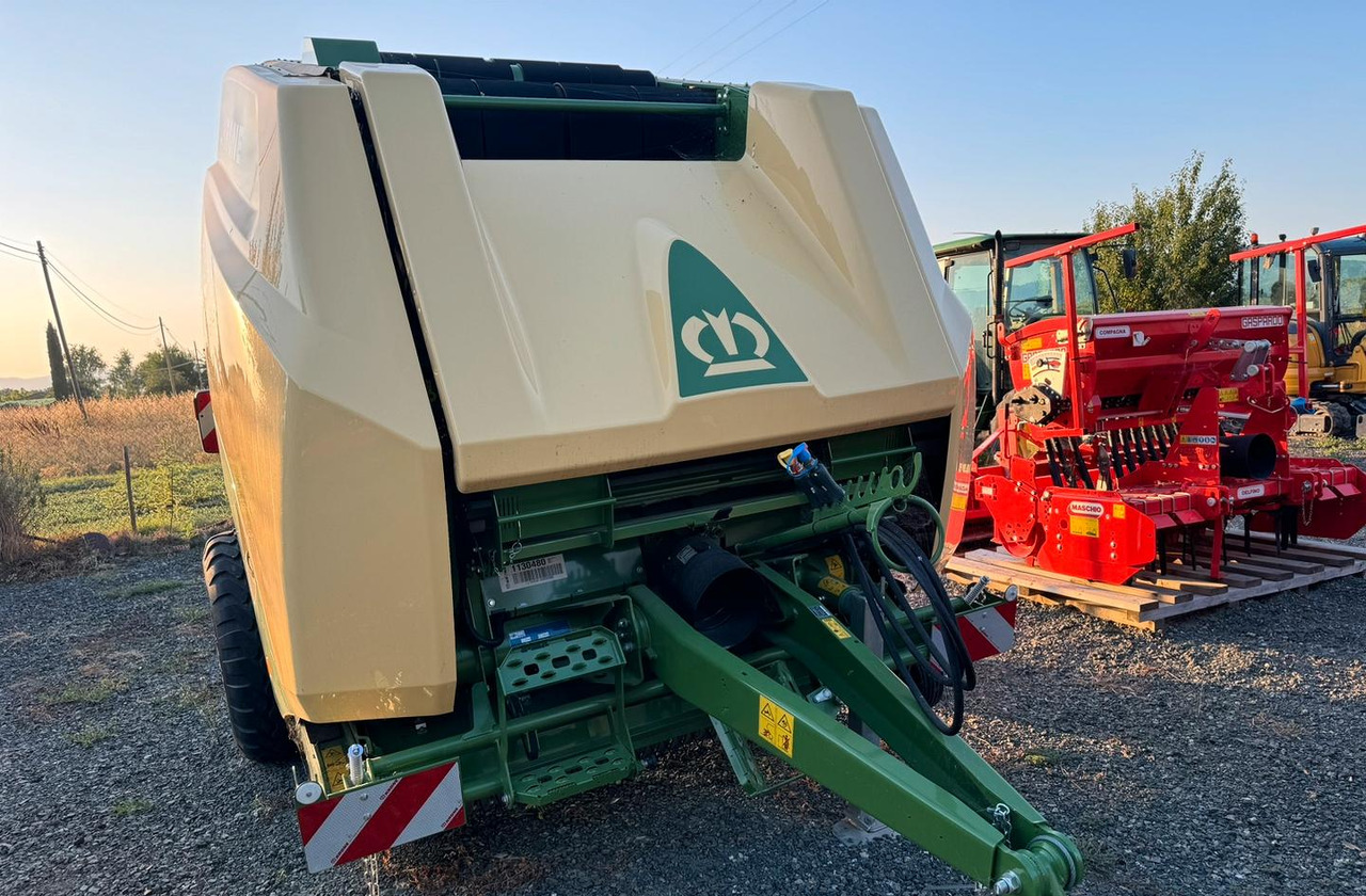 Rotopressa - Máy đóng kiện tròn: hình 2 Rotopressa - Máy đóng kiện tròn: hình 2