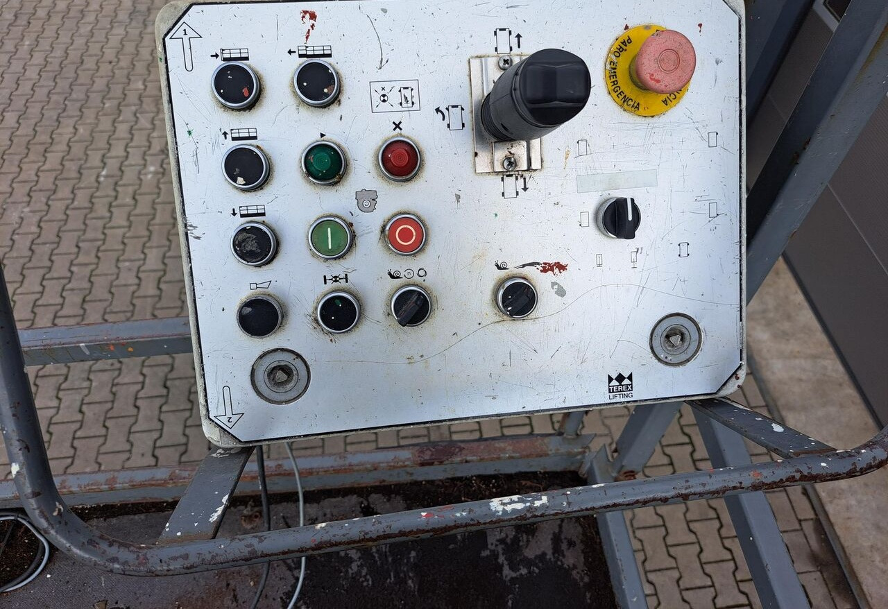 Máy nâng người hình kéo Holland Lift A151DV: hình 11