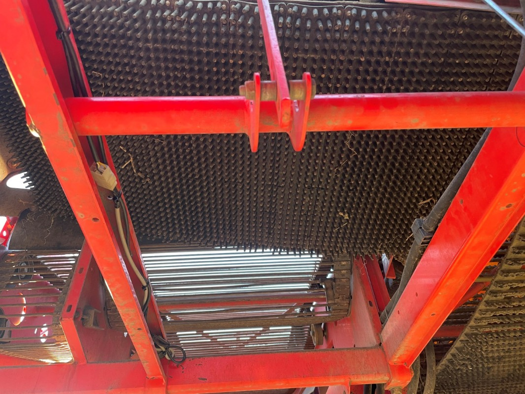 Grimme SE 75-30/40 - Máy gặt: hình 5 Grimme SE 75-30/40 - Máy gặt: hình 5