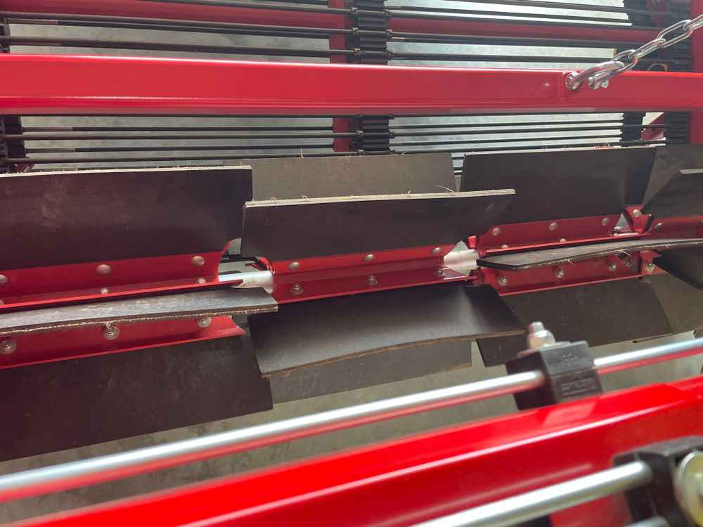 Grimme WV 165 - Máy thu hoạch nho: hình 4 Grimme WV 165 - Máy thu hoạch nho: hình 4