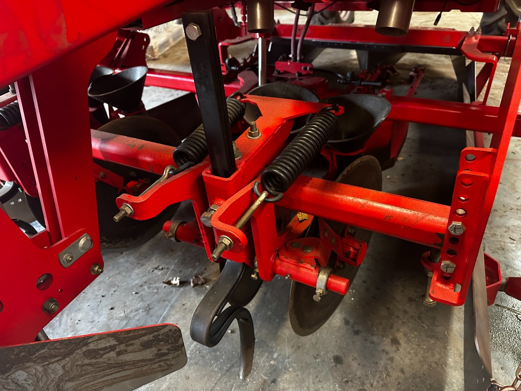 Grimme GB-230 - Máy gặt: hình 4 Grimme GB-230 - Máy gặt: hình 4