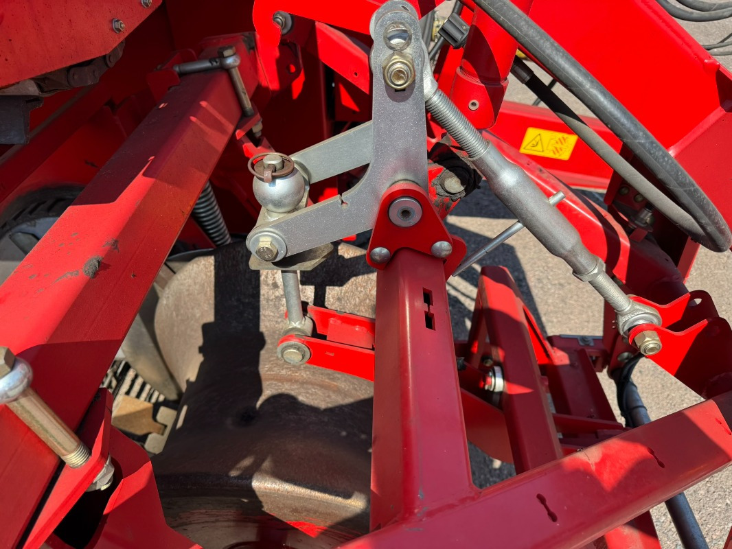 Máy gặt Grimme SE 140-UB: hình 21 Máy gặt Grimme SE 140-UB: hình 21