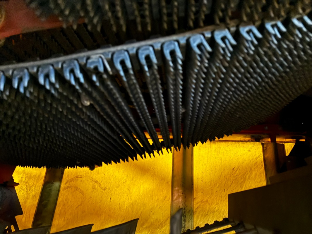 Máy gặt Grimme SE 140-UB: hình 33 Máy gặt Grimme SE 140-UB: hình 33