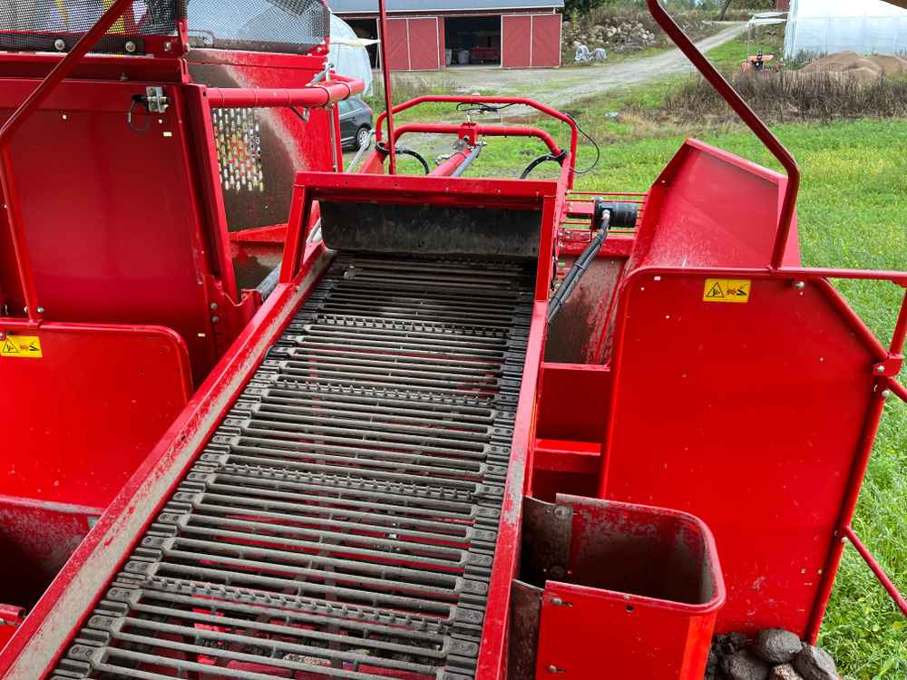 Grimme SE-140-UB - Máy gặt: hình 5 Grimme SE-140-UB - Máy gặt: hình 5