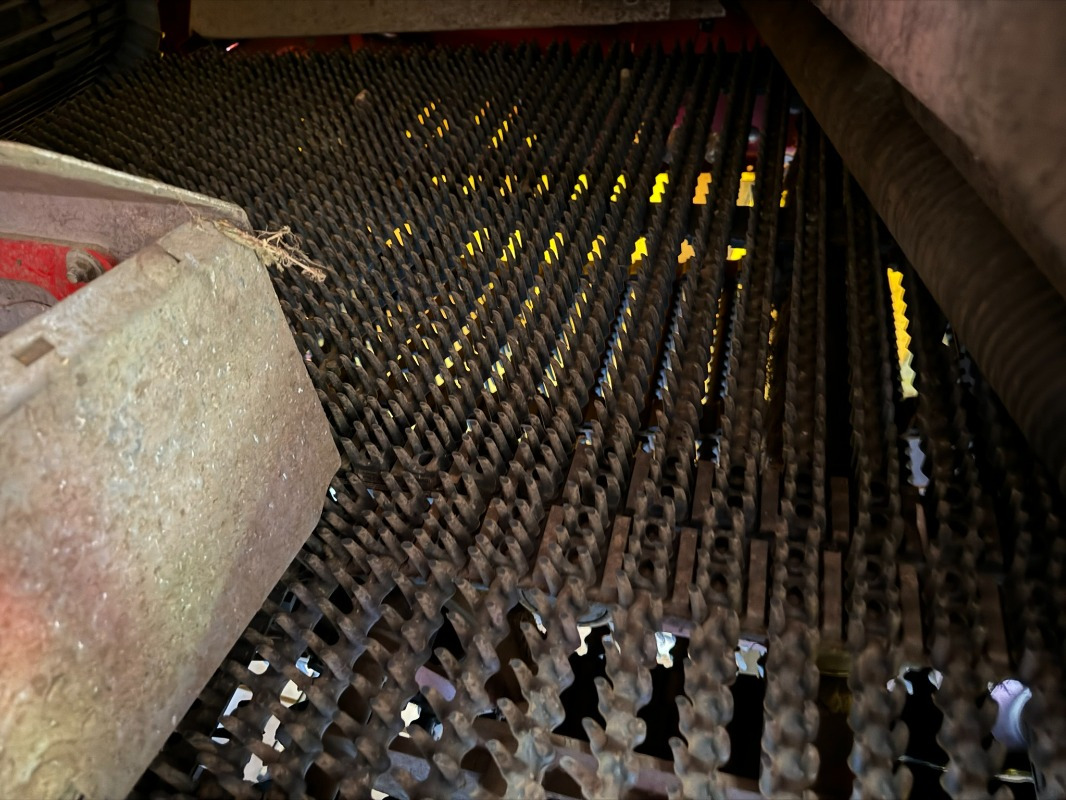 Máy gặt Grimme SE 140-UB: hình 30 Máy gặt Grimme SE 140-UB: hình 30